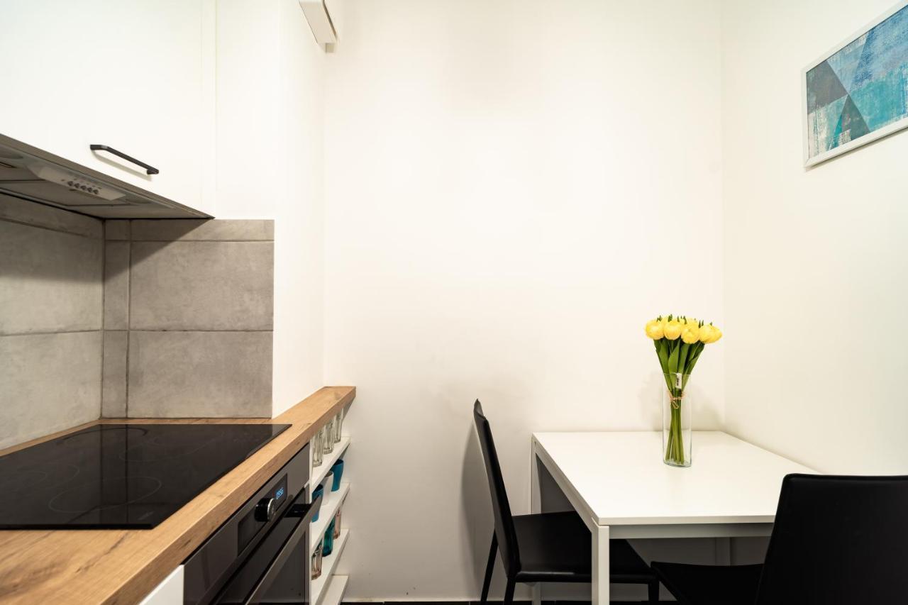 Vig Apartment - With Private Parking Budapest Ngoại thất bức ảnh