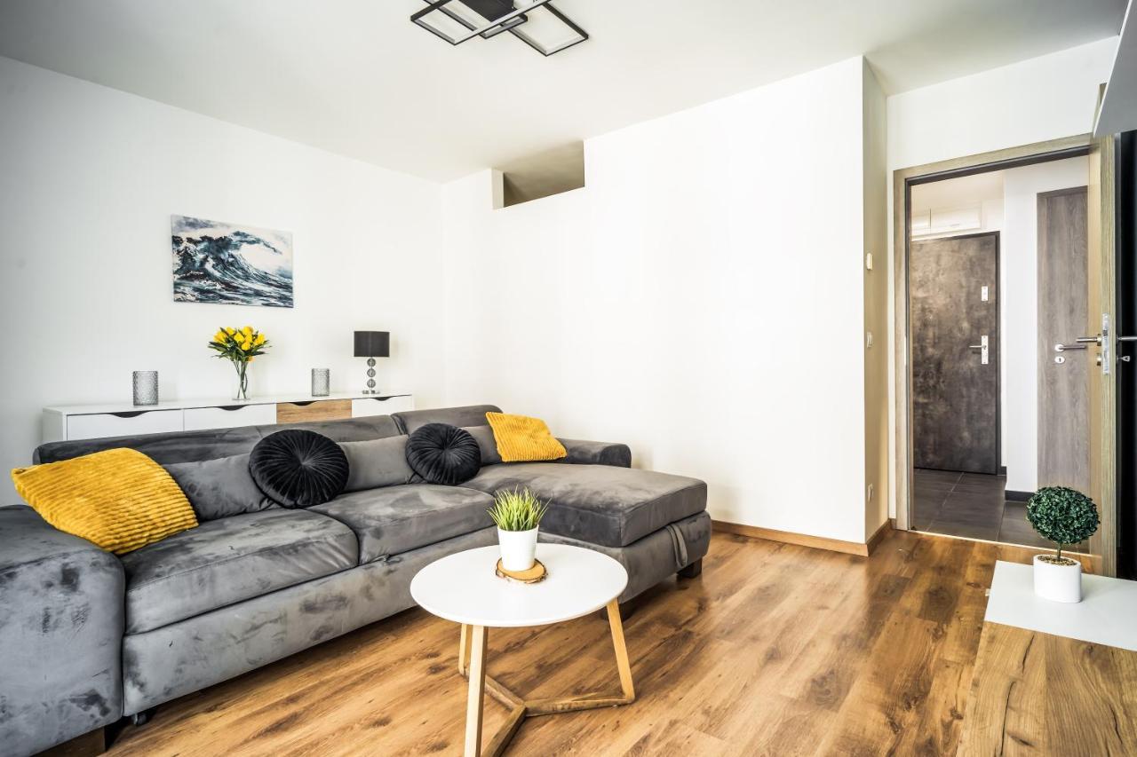 Vig Apartment - With Private Parking Budapest Ngoại thất bức ảnh