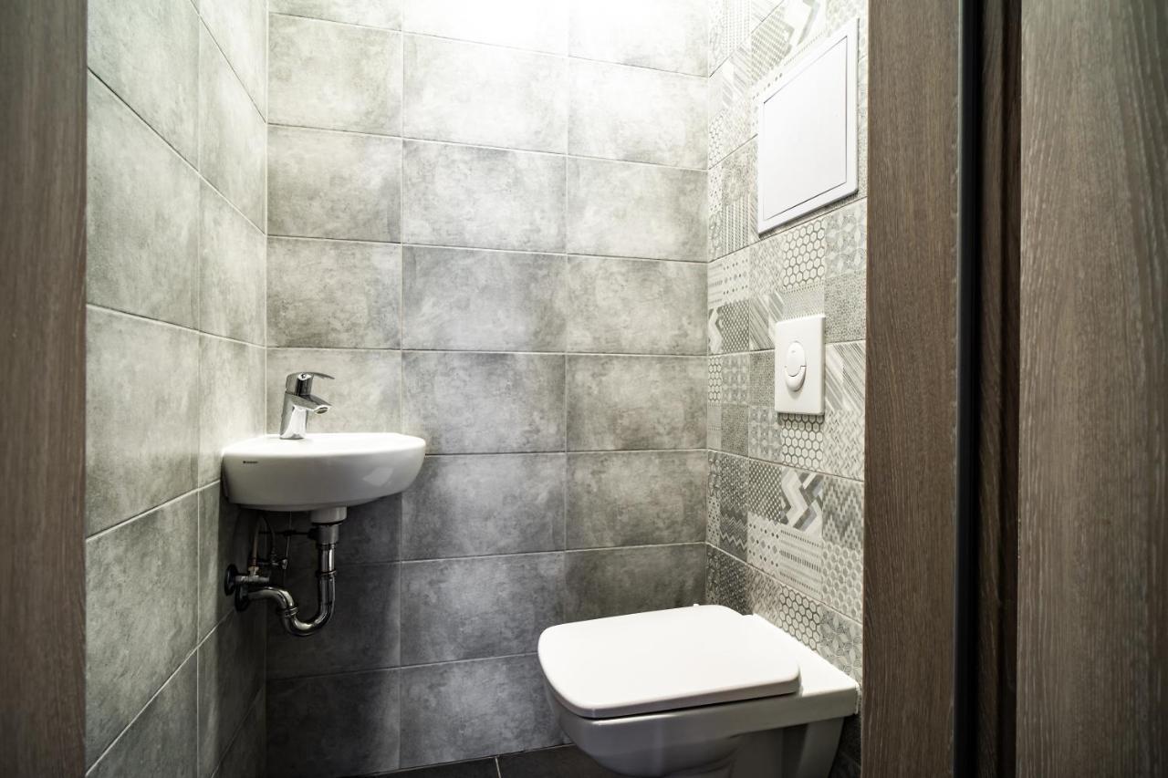 Vig Apartment - With Private Parking Budapest Ngoại thất bức ảnh