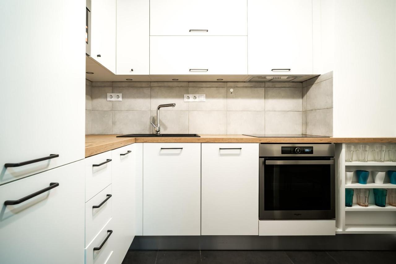 Vig Apartment - With Private Parking Budapest Ngoại thất bức ảnh